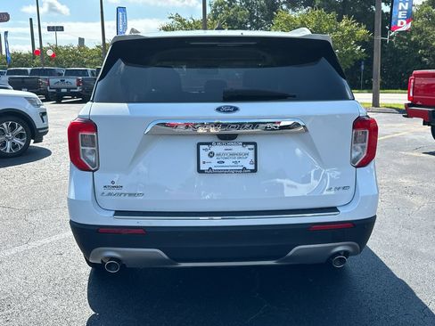 Certified 2023 Ford Explorer Limited AWD/4WD image 6