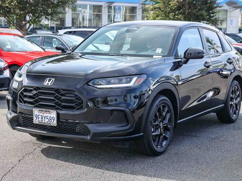 Certified 2023 Honda HR-V Sport image 3