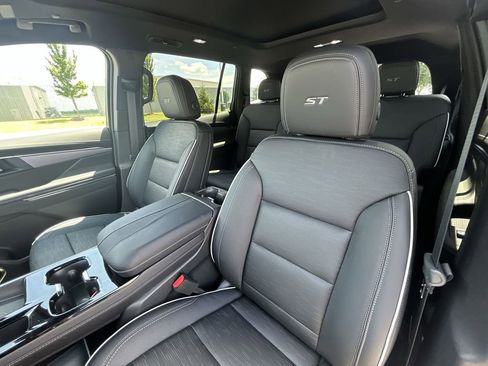 New 2026 Buick Enclave Sport Touring w/ Super Cruise Package image 22