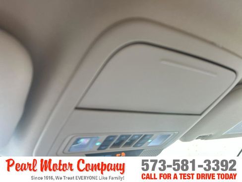 Used 2022 Ford Explorer Platinum w/ Premium Technology Package image 15