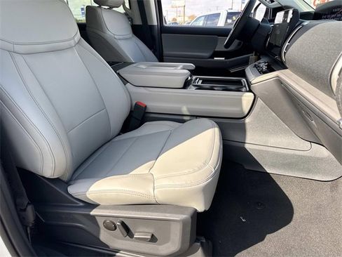 New 2025 Ford Expedition Active image 11