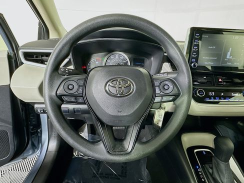 Used 2020 Toyota Corolla LE image 15