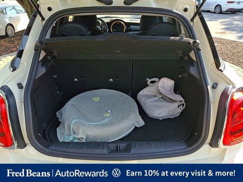 Used 2021 MINI Cooper 4-Door Hardtop w/ Storage Package FWD image 34