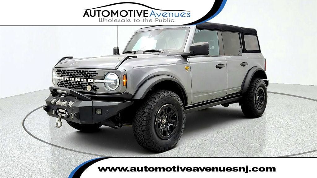 Used 2023 Ford Bronco Badlands AWD/4WD image 1