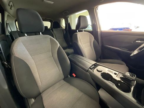 Used 2023 Nissan Rogue SV AWD/4WD image 20