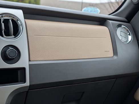 Used 2013 Ford F150 XLT w/ Luxury Equipment Group image 17