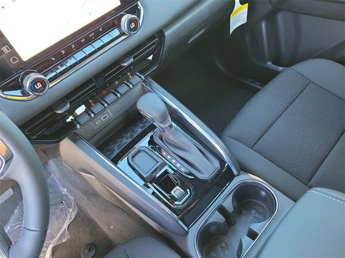 New 2025 GMC Canyon Elevation w/ Convenience Package image 32