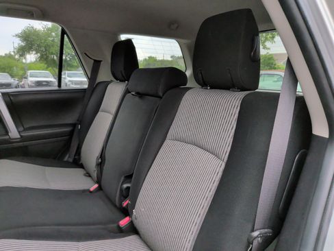 Used 2016 Toyota 4Runner SR5 RWD image 29