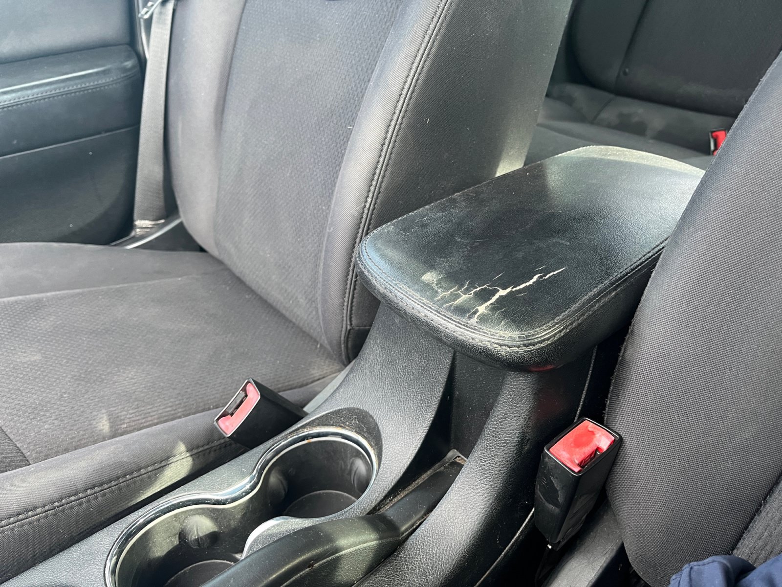 Used 2013 Chrysler 200 Touring FWD image 27