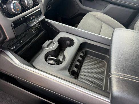 Used 2019 RAM 1500 Big Horn AWD/4WD image 17