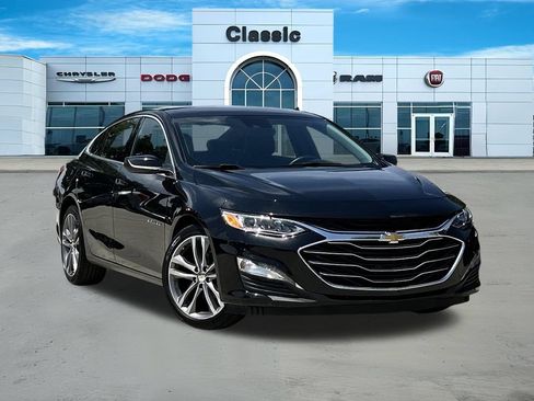 Used 2024 Chevrolet Malibu LT FWD image 1