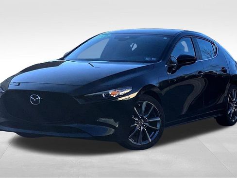 Used 2019 MAZDA MAZDA3 AWD Hatchback image 2