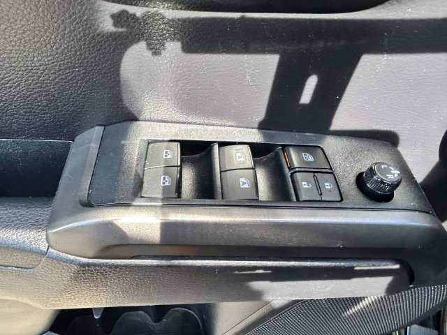 Used 2020 Toyota Tacoma TRD Off-Road AWD/4WD image 21