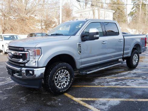 Used 2022 Ford F250 XLT w/ XLT Premium Package image 4