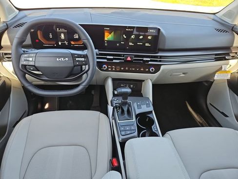 New 2026 Kia Sportage EX image 8