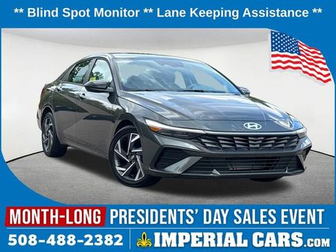 Used 2025 Hyundai Elantra Sport image 1