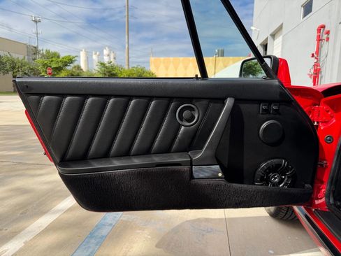 Used 1988 Porsche 911 Carrera image 19