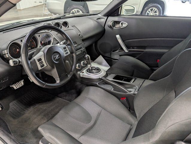 Used 2006 Nissan 350Z Enthusiast w/ (K96) Aerodynamics Pkg RWD image 13