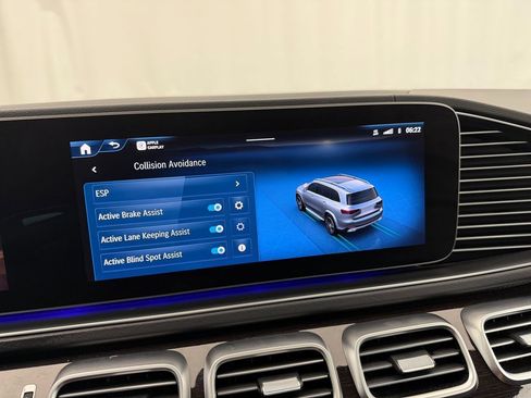 Used 2025 Mercedes-Benz GLS 450 4MATIC image 28