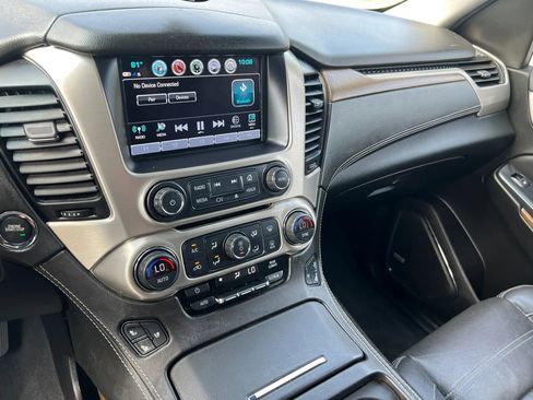 Used 2020 GMC Yukon Denali w/ Denali Premium Package AWD/4WD image 24