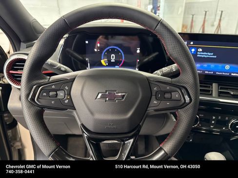 New 2026 Chevrolet Trax RS FWD image 5