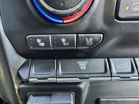 Used 2020 Chevrolet Silverado 2500 LTZ w/ LTZ Convenience Package image 25