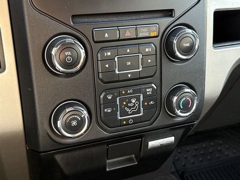 Used 2014 Ford F150 XLT w/ Equipment Group 302A Luxury AWD/4WD image 25