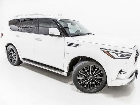 Used 2019 INFINITI QX80 Limited w/ All-Season Package AWD/4WD image 9