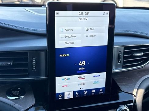 Used 2023 Ford Explorer Platinum w/ Technology Package image 25