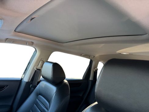 Used 2024 Honda CR-V EX-L image 12