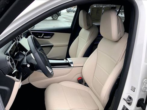 Certified 2024 Mercedes-Benz GLC 300 4MATIC image 8