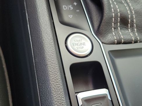 Used 2022 Volkswagen Atlas SE image 16