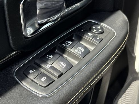 Used 2018 RAM 2500 Laramie w/ Sport Appearance Group AWD/4WD image 27
