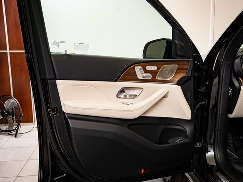New 2026 Mercedes-Benz GLS 450 GLS 450 image 25
