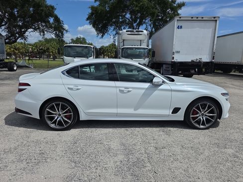 Used 2025 Genesis G70 2.5T AWD/4WD image 8