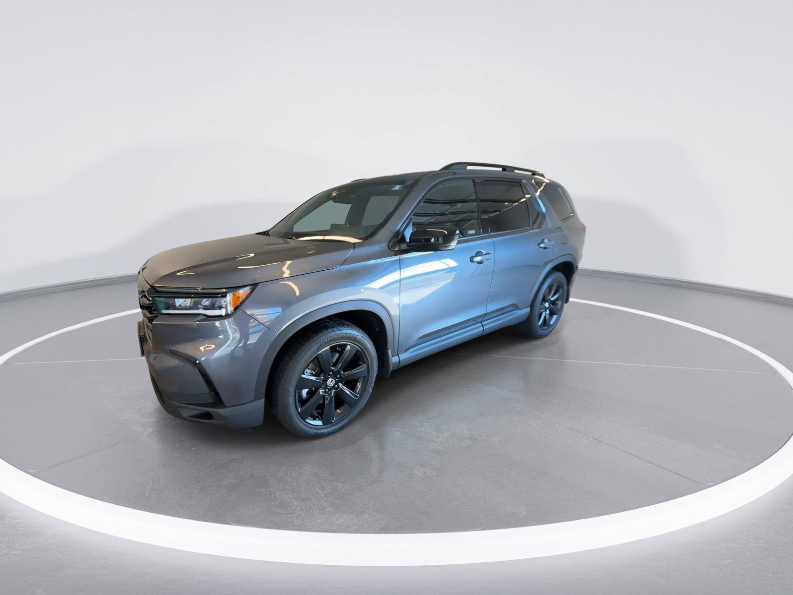 Used 2025 Honda Pilot Black Edition image 4