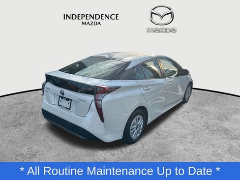 Used 2018 Toyota Prius Four image 3