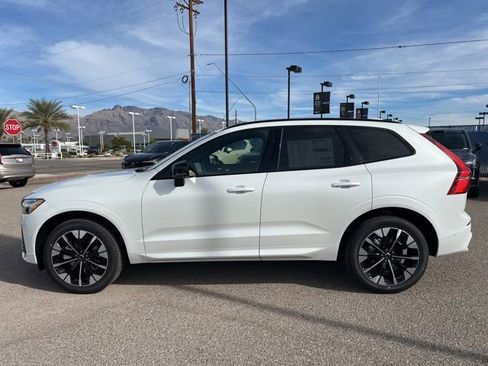 New 2026 Volvo XC60 B5 Plus w/ Protection Package Premier image 7