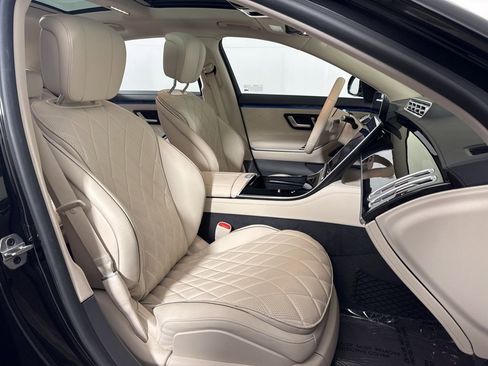Certified 2022 Mercedes-Benz S 580 4MATIC Sedan image 12