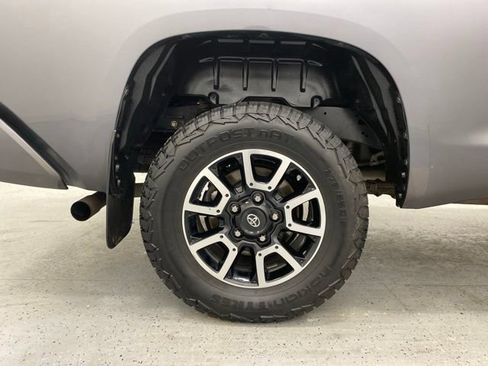 Used 2018 Toyota Tundra Limited w/ Limited Premium Package AWD/4WD image 7