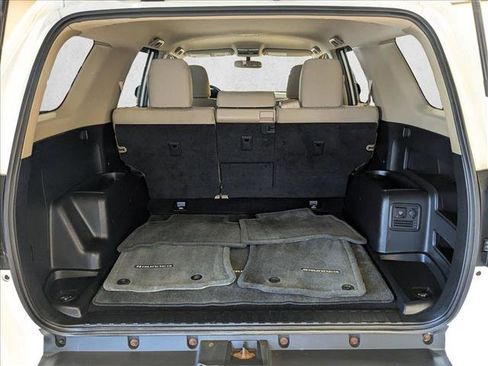 Used 2016 Toyota 4Runner SR5 image 7