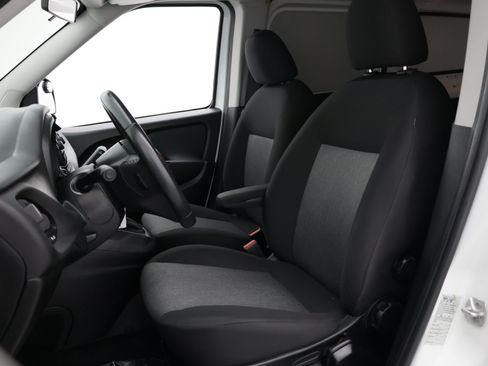 Used 2017 RAM ProMaster City Tradesman SLT w/ Rear Back-up Camera Group FWD image 13