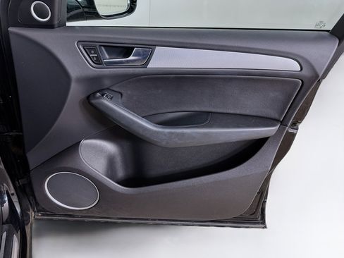 Used 2017 Audi Q5 2.0T Premium Plus w/ Technology Package image 34