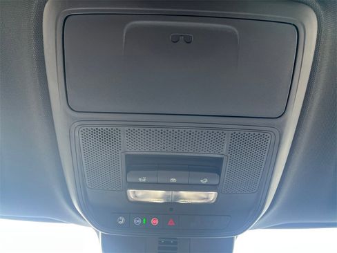 New 2026 GMC Acadia Elevation w/ Super Cruise Package image 30