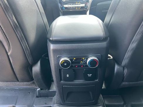 Used 2024 Ford Explorer Platinum w/ Technology Package AWD/4WD image 20