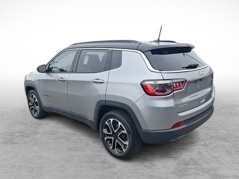 Used 2023 Jeep Compass Limited AWD/4WD image 3