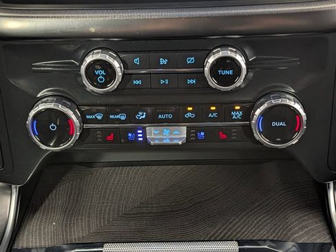 Certified 2023 Ford F150 Platinum w/ Equipment Group 701A High AWD/4WD image 17