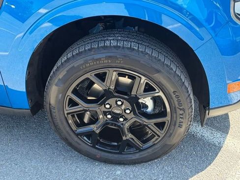 Used 2025 Ford Maverick XLT w/ XLT Luxury Package AWD/4WD image 11