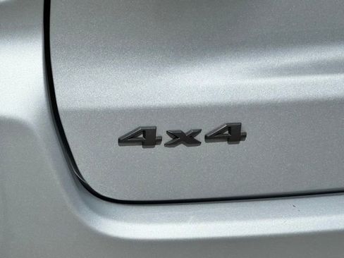 Used 2024 Jeep Compass Trailhawk AWD/4WD image 18