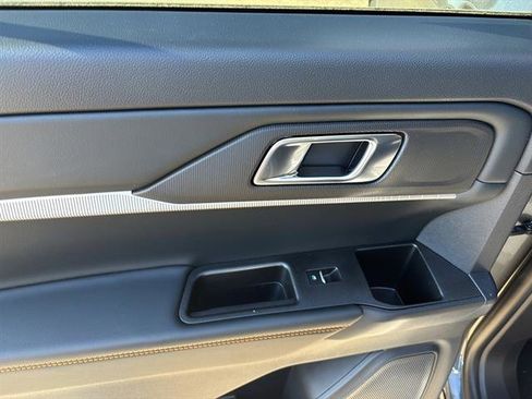 New 2026 Ford Explorer Tremor w/ Tremor Convenience Package image 16